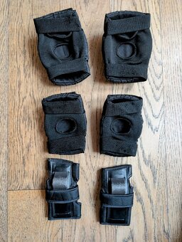 Sada dětských chráničů - ruce, lokty, kolena - 2