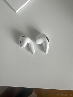 Apple AirPods 4 - 2
