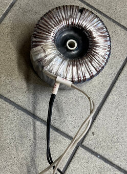 Toroidní transformátor 230V/24-25V/10A - 2