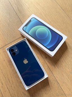 Apple iPhone 12 128GB modrý - 2