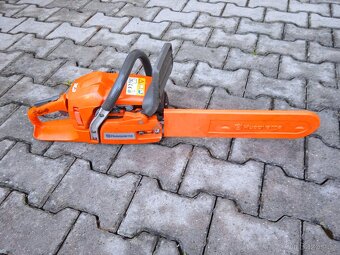 Motorová pila Husqvarna . Jen volat - 2