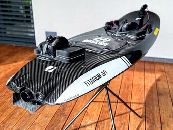 Jetsurf Titanium DFi 2023 - 18 mth - 2