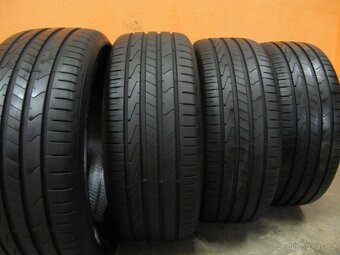 Pneu 235/55/18 Hankook - 2