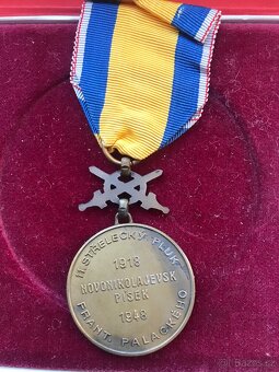 Československo. Pamětní Medaile 11. Střeleckého Pluku F. Pal - 2