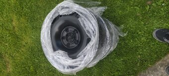 Prodám plechové disky rozteč 5x100 5J et35 R14 - 2