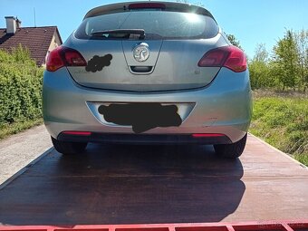 Opel Astra - 2