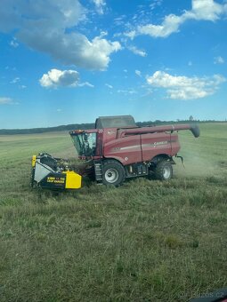 Kombajn Case IH 8010 Axial Flow + lišta BISO CropRanger 7,5 - 2