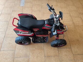 Prodám elektrickou dětskou čtyřkolku Madox 1000W - 2