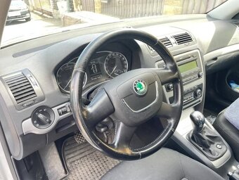 Škoda Octavia II - po faceliftu - 2