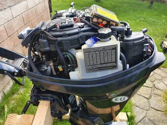 Motor Evinrude 30 - 2