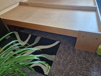 Postele - 2