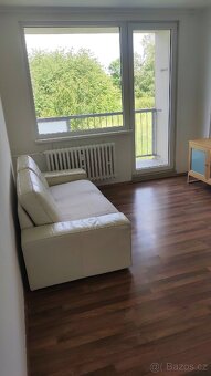 Pohovka Kivik, komoda, pračka, lednice - 2