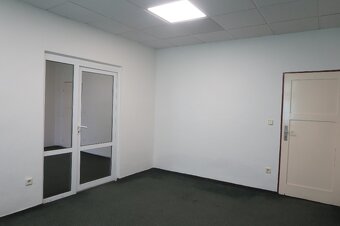 Pronájem dvou propojených kanceláří, 35 m2 - 2