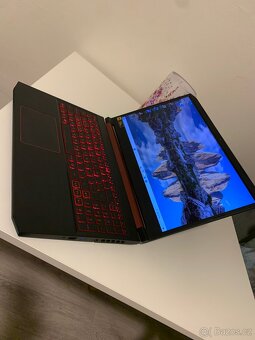 Acer Nitro 16GB DDR4 15,6 120Hz ips Core i5 8300H 512GB SSD - 2