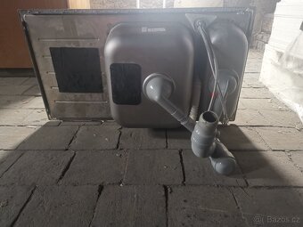 Kuchyňský dřez - 2