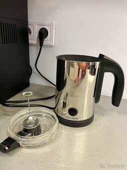 Elektricky slehac mleka - 2