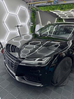 Audi TTS quattro - 2