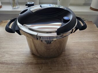 Tlakový hrnec, papiňák, nový vhodný k Vánocům jak dárek - 2