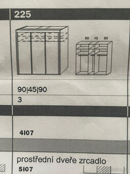 Šatní skříň - 2
