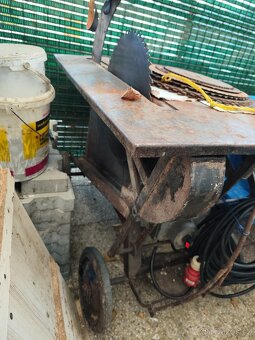 Prodám cirkulárku s kolébkou - 2