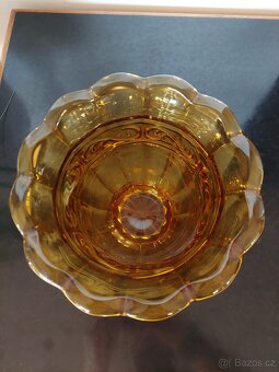 stará lisovaná váza styl Art deco - 2