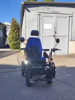 Terénní elektrický invalidní vozík - 2