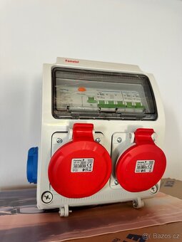 Zásuvková skříň FAMATEL 2x400V 32A 2x230V - 2