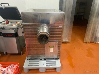 Řezačka  RM 1000 - 2