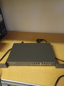 TP-Link TL-SG1016D – 16portový gigabitový switch - 2