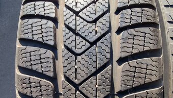 Zimní pneu 205/60/16 Pirelli - 2