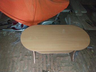 Konferenční stolek - 2