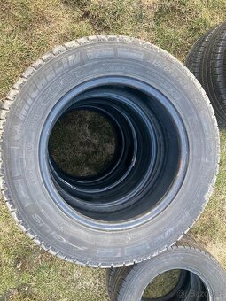 Pneu Michelin 215/65 R16C 109/107T - 2