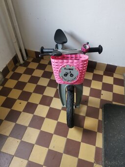 First bike s adaptérem, zvonečkem a košíčkem - 2