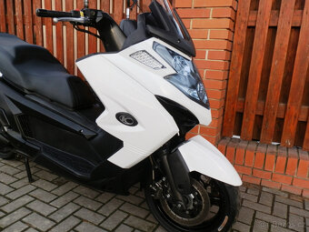 Kymco MyRoad 700i ABS - 2
