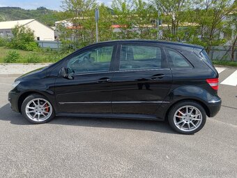 Mercedes B150 - 2