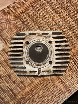 Jawa pionýr 50/05,20,21,23 hlava - 2
