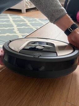 Robotický vysavač iRobot Roomba - 2
