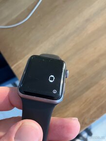 Hodinky Apple iWatch 3 - 2