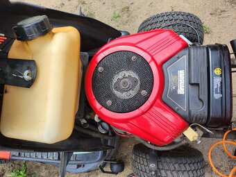 Prodam zahradni traktor Seco Starjet HP20 - rezervace - 2