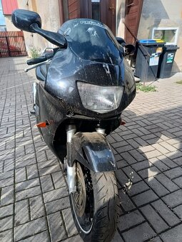 Honda CBR600 F - 2