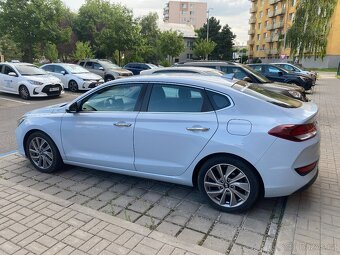 Hyundai i30 Fastback - 2