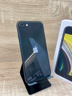 Apple iPhone SE 2020 128GB Black - Záruka na zařízení - 2