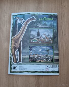 NOVÁ samolepková knížka Dinosauři - 2
