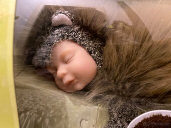 Anne Geddes sběratelská panenka - miminko ježek - 2
