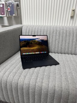 MacBook Air M3 13,6” Midnight 8GB/256GB 2024 - 2