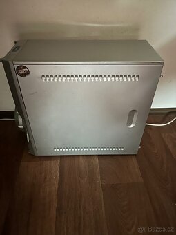 herní pc s monitorem - 2