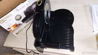 Nářezový stroj - 2