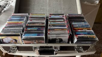 Prodám celou sbírku CD všech žánrů + dárek kase na CD zdarma - 2