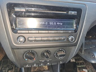 Škoda rapid  rok 2014 - 2