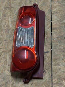 LZ levé zadní světlo Peugeot Partner 2008-> - 2